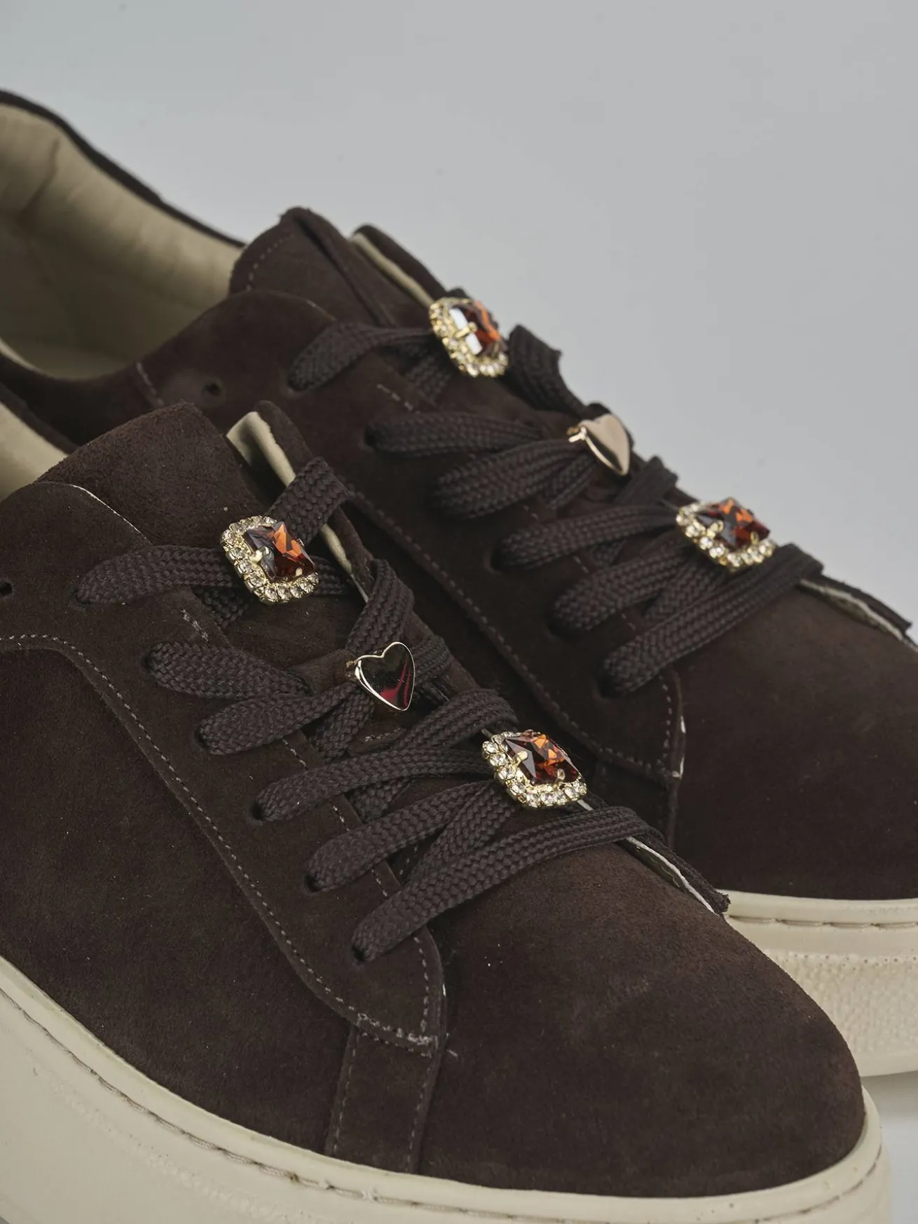 Sneakers camoscio testa