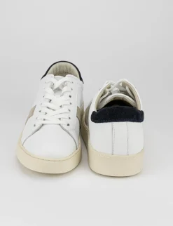 sneakers fondo gomma e soletto interno in vera pelle. tomaia in morbida pelle bianco