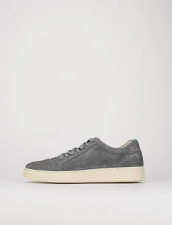 sneakers fondo gomma e soletto interno in vera pelle. tomaia in morbida pelle grigio