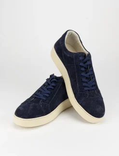 sneakers fondo gomma e soletto interno in vera pelle. tomaia in morbida pelle blu