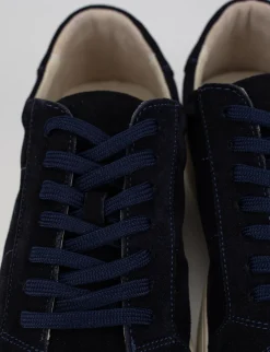 sneakers fondo gomma e soletto interno in vera pelle. tomaia in morbida pelle blu