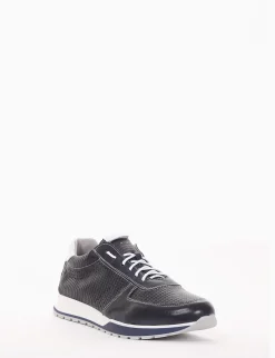 sneakers fondo in gomma e soletto interno in vera pelle. Tomaia in morbidissima pelle intrecciata con particolarissima suola ammortizzata blu