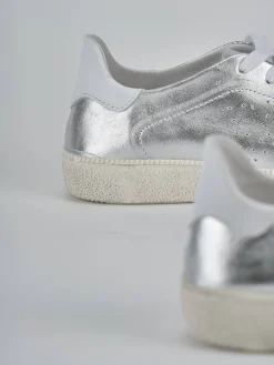Sneakers laminato argento
