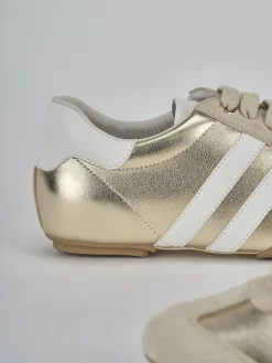 Sneakers laminato oro