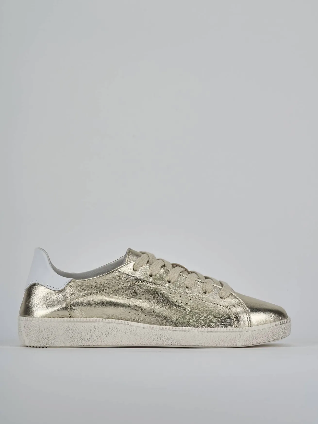 Sneakers laminato oro