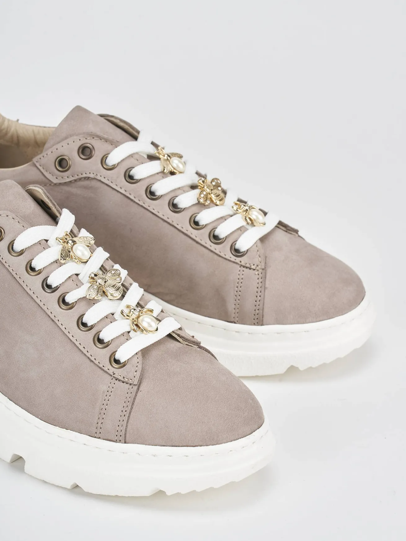 Sneakers nabuk beige