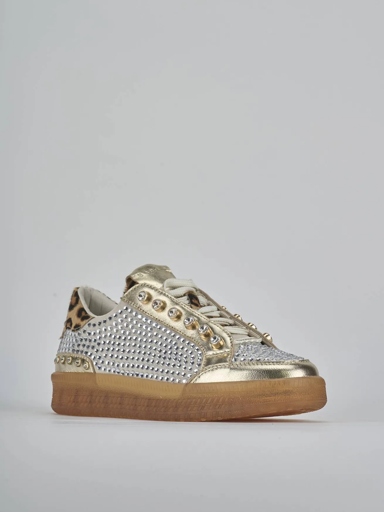 Sneakers tacco 1cm laminato oro