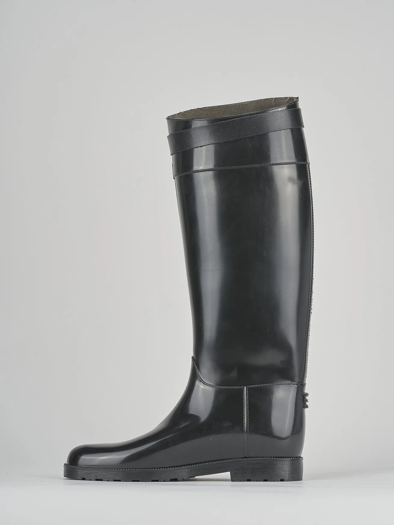 Stivale tacco 2 cm nero gomma