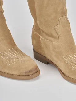 Stivale tacco 1 cm marrone camoscio