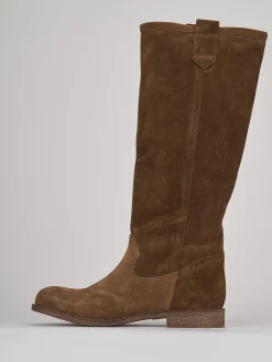 Stivale tacco 1 cm marrone camoscio