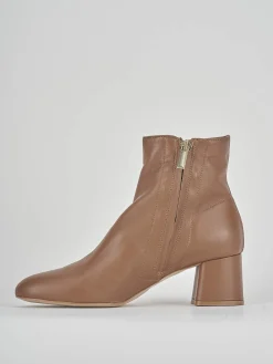 Stivale tronchetto tacco 5 cm marrone pelle