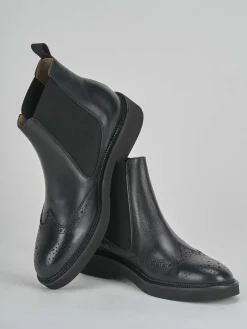 Stivale tronchetto tacco 2 cm nero pelle