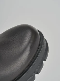 Stivale tronchetto tacco 2 cm testa pelle