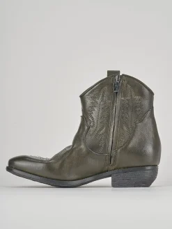 Stivale tronchetto tacco 3 cm verde pelle