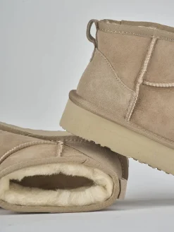 Stivaletti camoscio beige