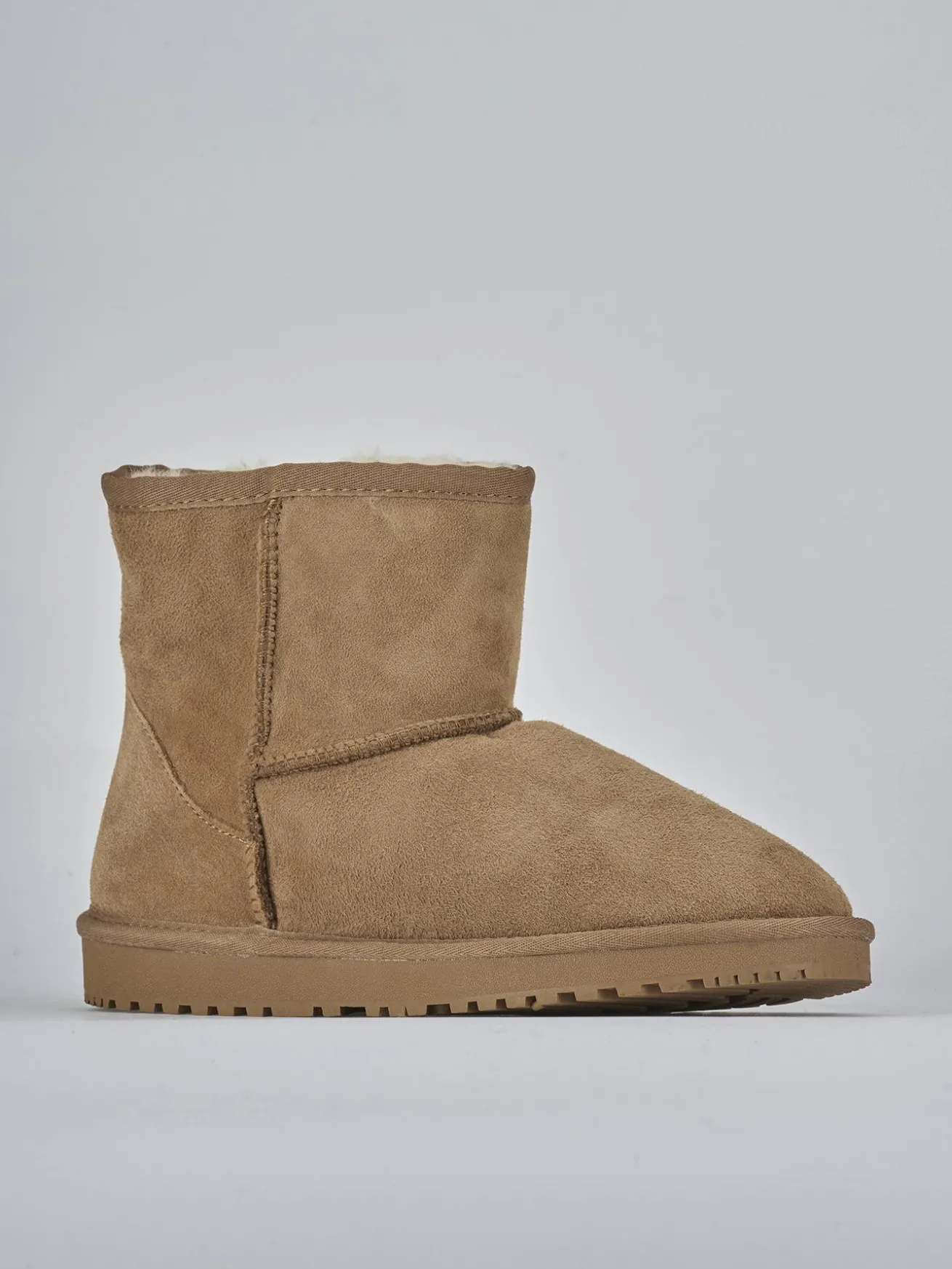 Stivaletti camoscio marrone