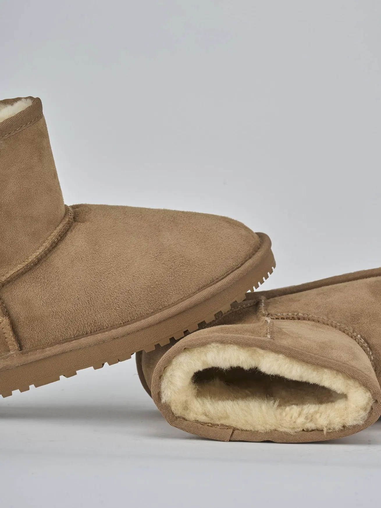 Stivaletti camoscio marrone