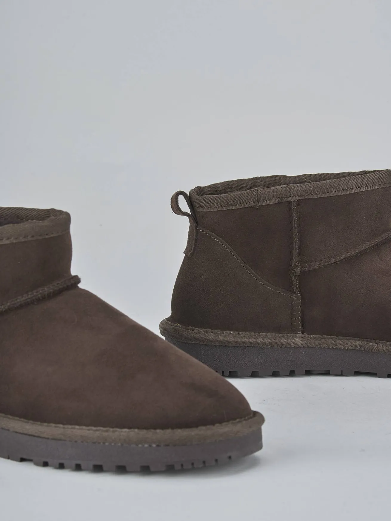 Stivaletti camoscio testa