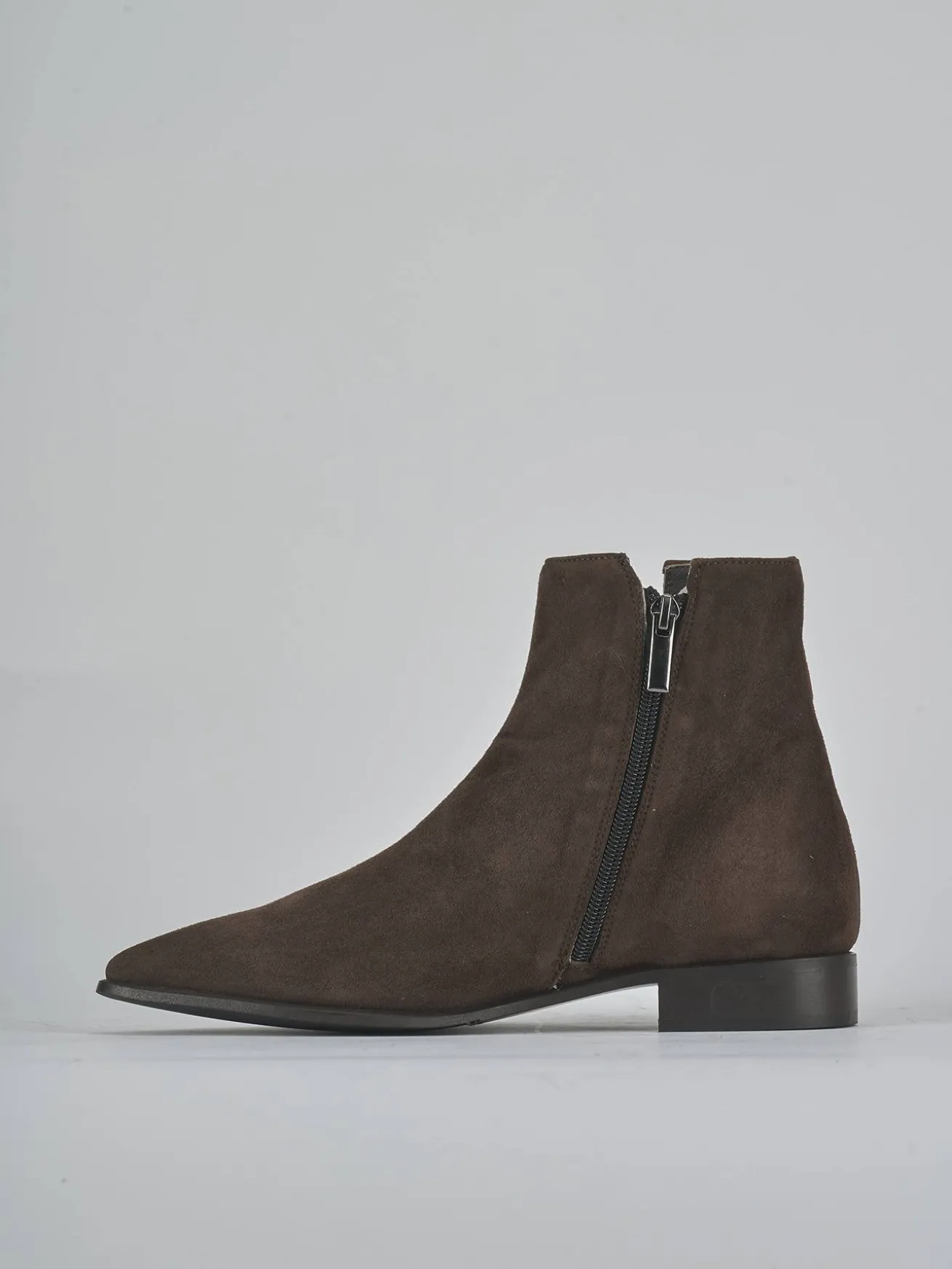 Stivaletti tacco 2cm camoscio testa