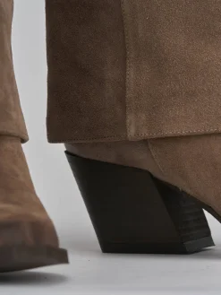 Stivaletti tacco 6cm camoscio beige