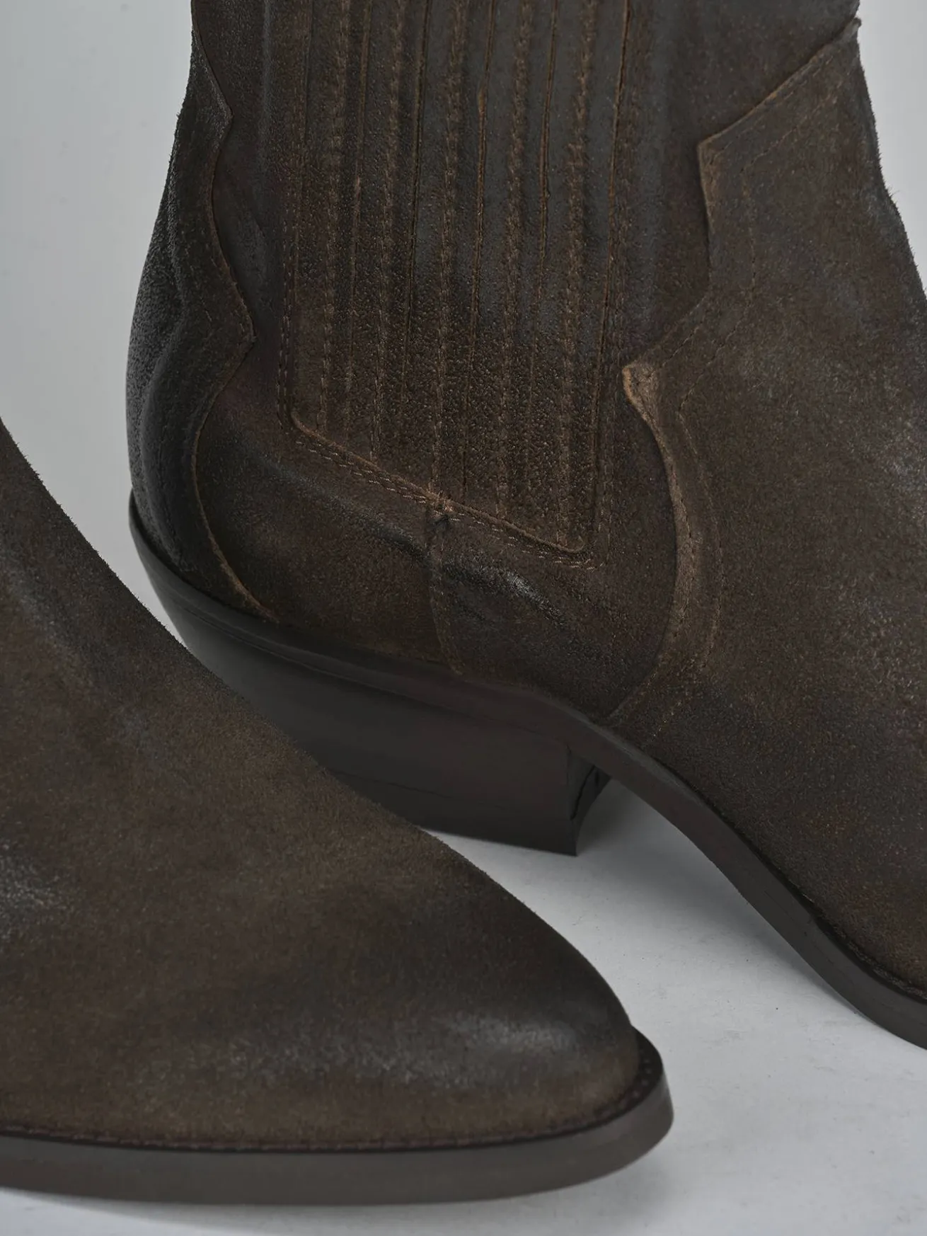 Stivaletti tacco 4cm camoscio testa