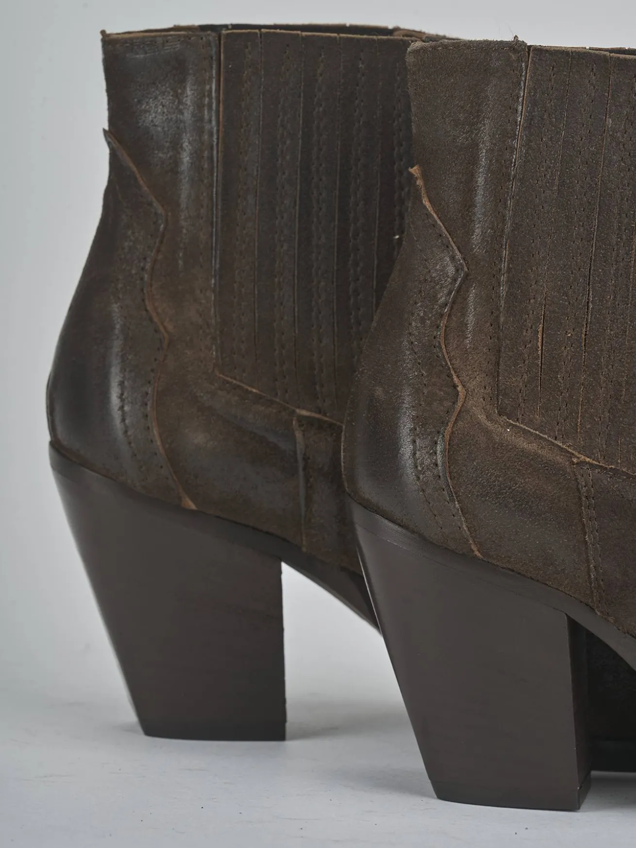 Stivaletti tacco 9cm camoscio testa