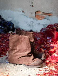 Stivaletti tacco 3cm camoscio testa