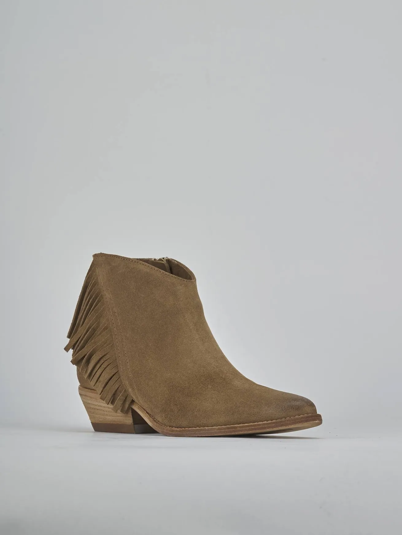 Stivaletti tacco 4cm camoscio beige