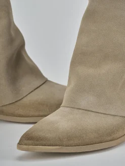 Stivaletti tacco 1cm camoscio beige