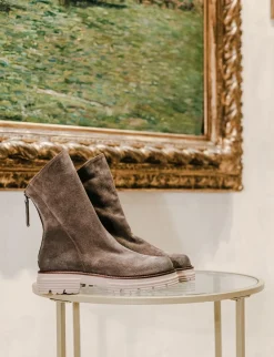 Stivaletti tacco 2cm camoscio beige