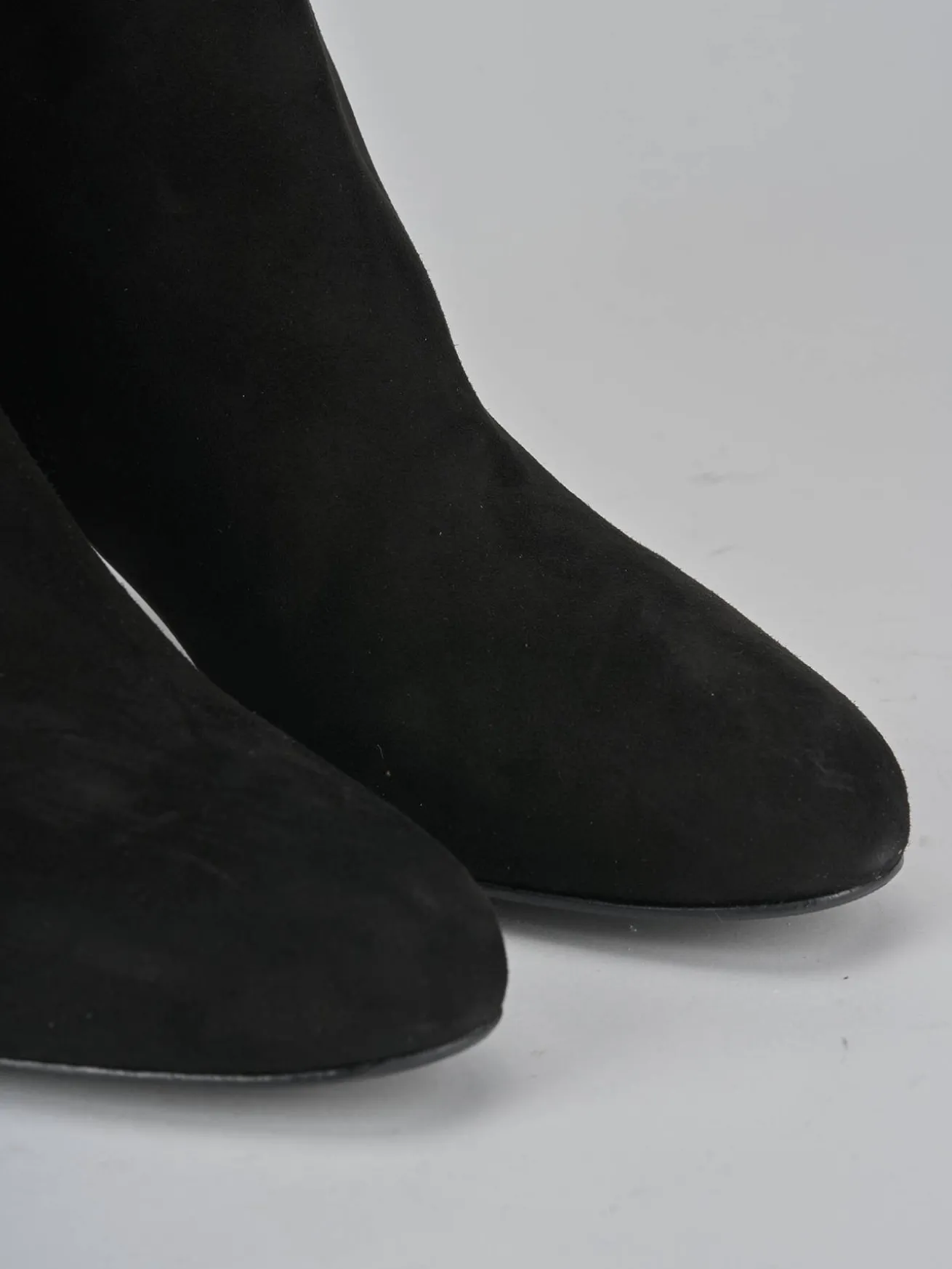 Stivaletti tacco 6cm camoscio nero