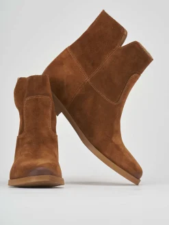 Stivaletti tacco 2cm camoscio marrone