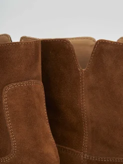 Stivaletti tacco 2cm camoscio marrone