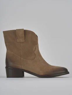 Stivaletti tacco 3cm camoscio beige