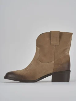 Stivaletti tacco 3cm camoscio beige