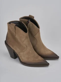 Stivaletti tacco 7cm camoscio beige