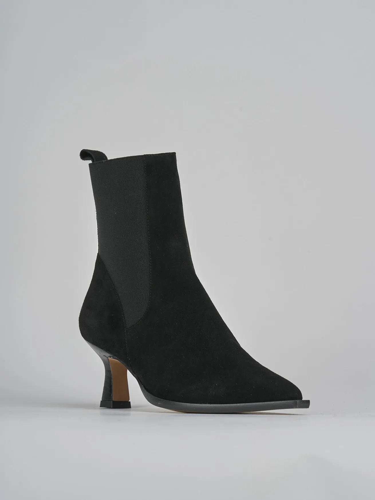 Stivaletti tacco 5cm camoscio nero