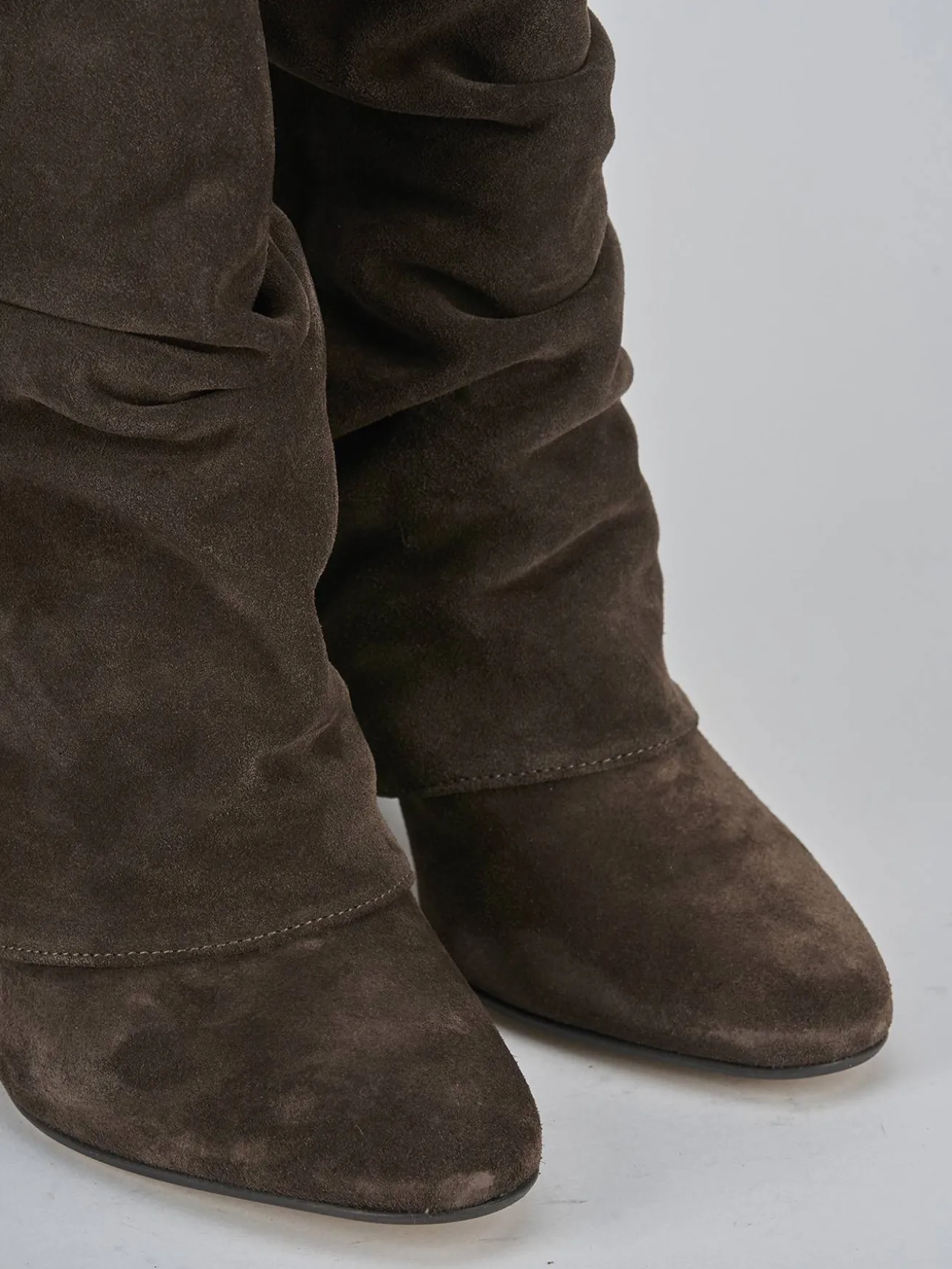 Stivaletti tacco 7cm camoscio testa