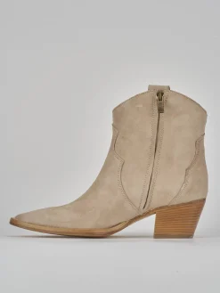 Stivaletti tacco 5cm camoscio beige