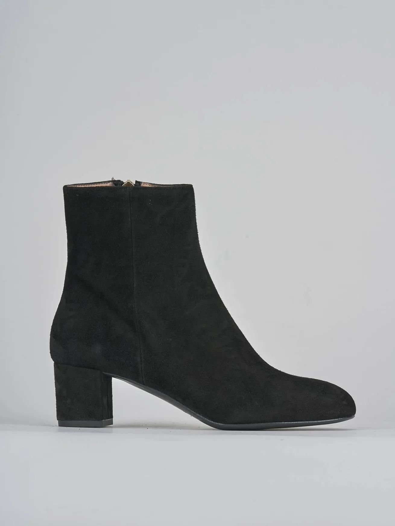 Stivaletti tacco 6cm camoscio nero