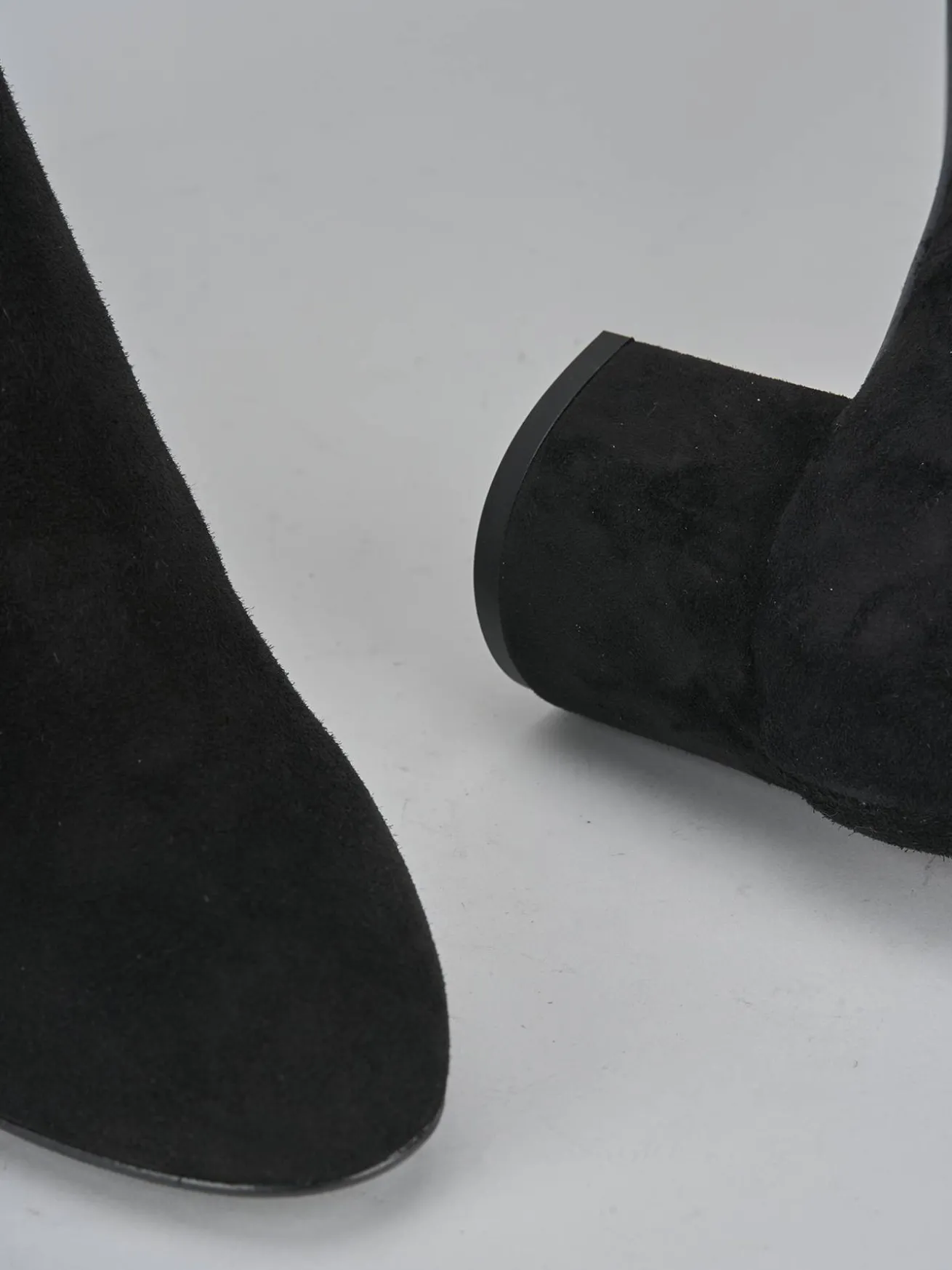 Stivaletti tacco 6cm camoscio nero