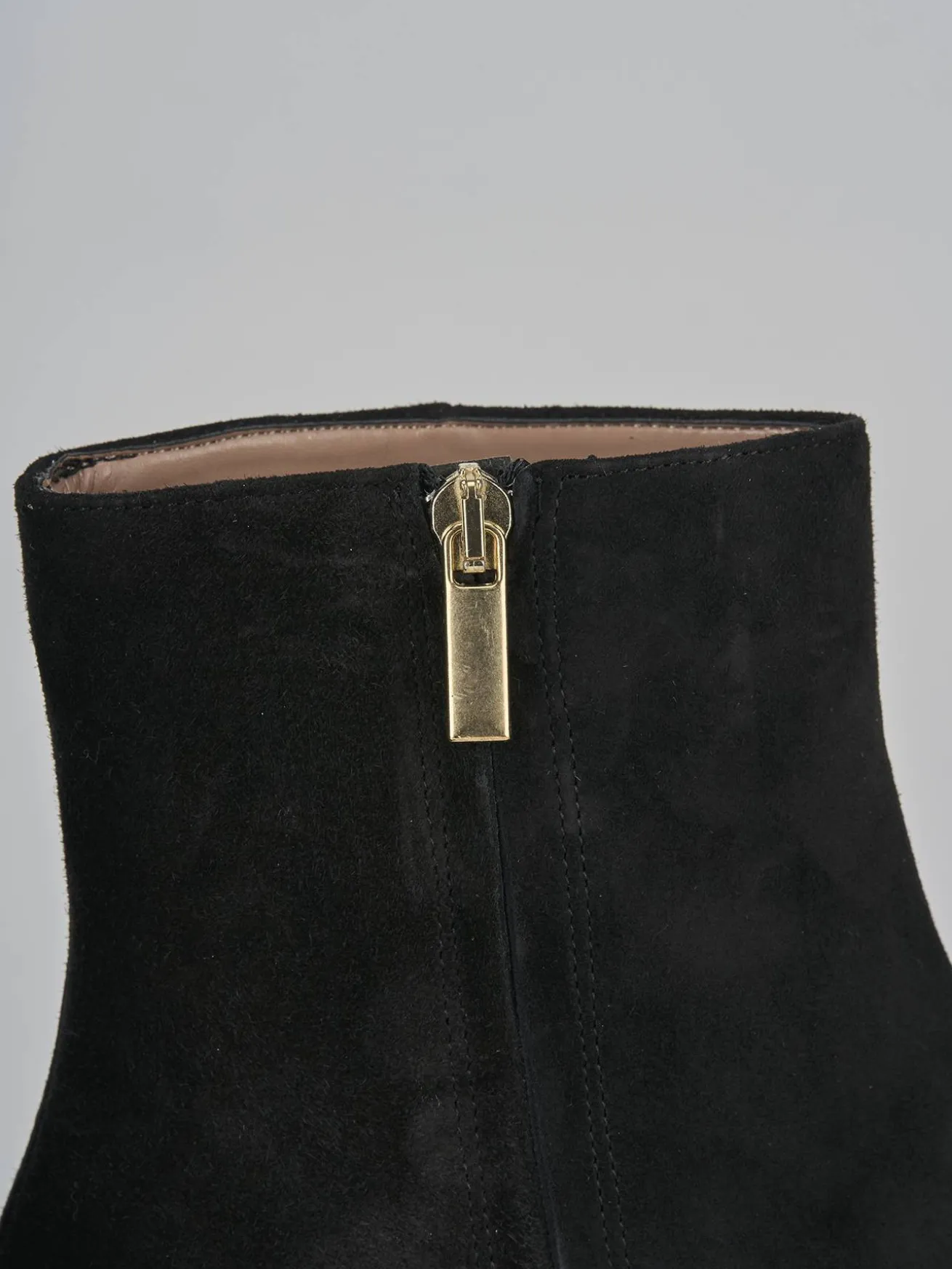 Stivaletti tacco 6cm camoscio nero