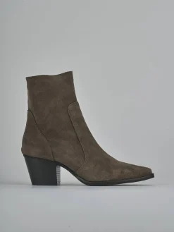 Stivaletti tacco 7cm camoscio beige