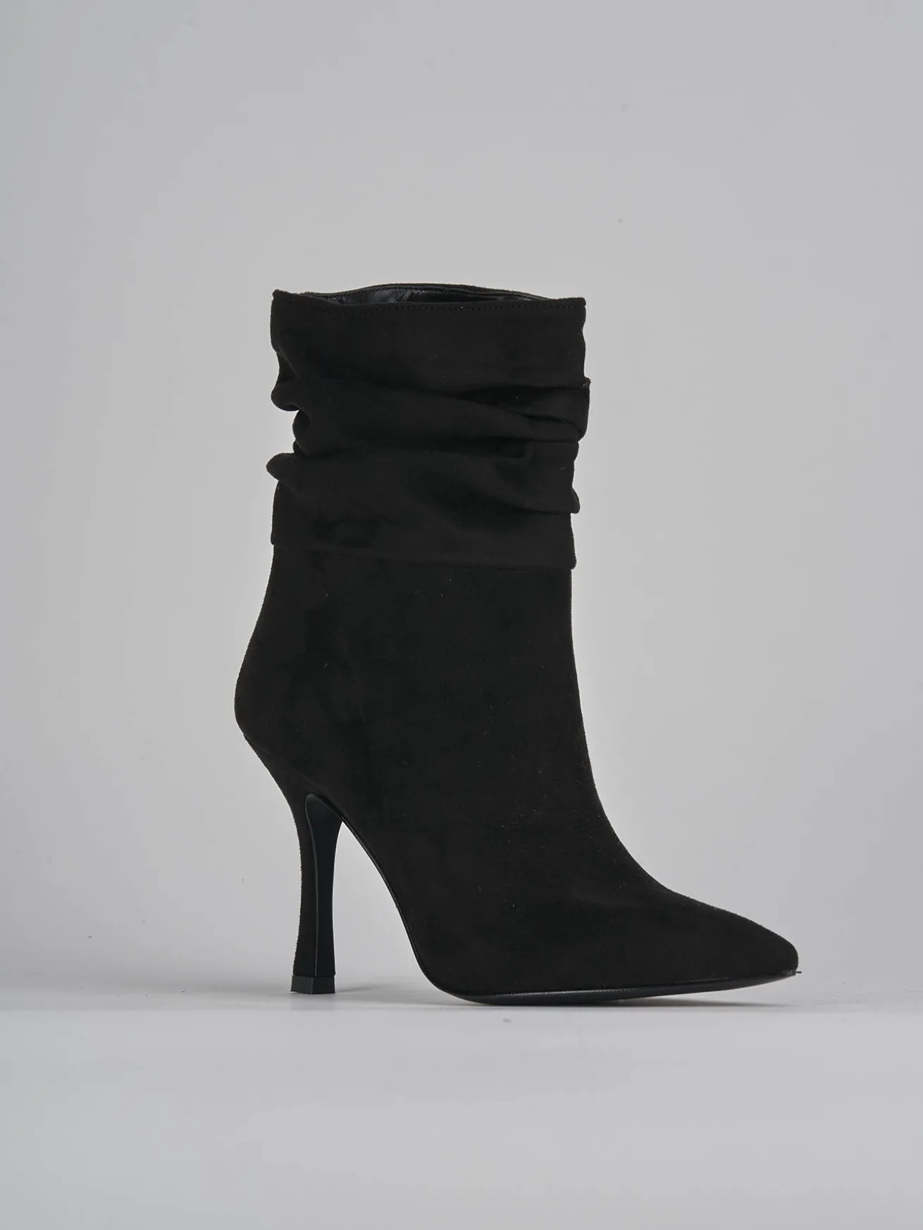 Stivaletti tacco 9cm camoscio nero