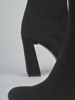 Stivaletti tacco 9cm camoscio sostenible nero