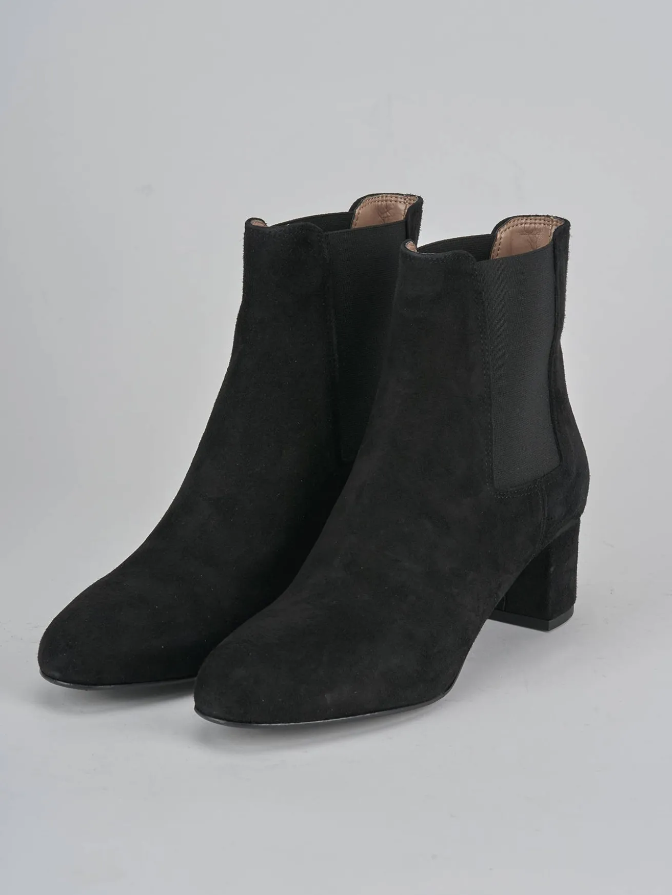 Stivaletti tacco 6cm camoscio nero