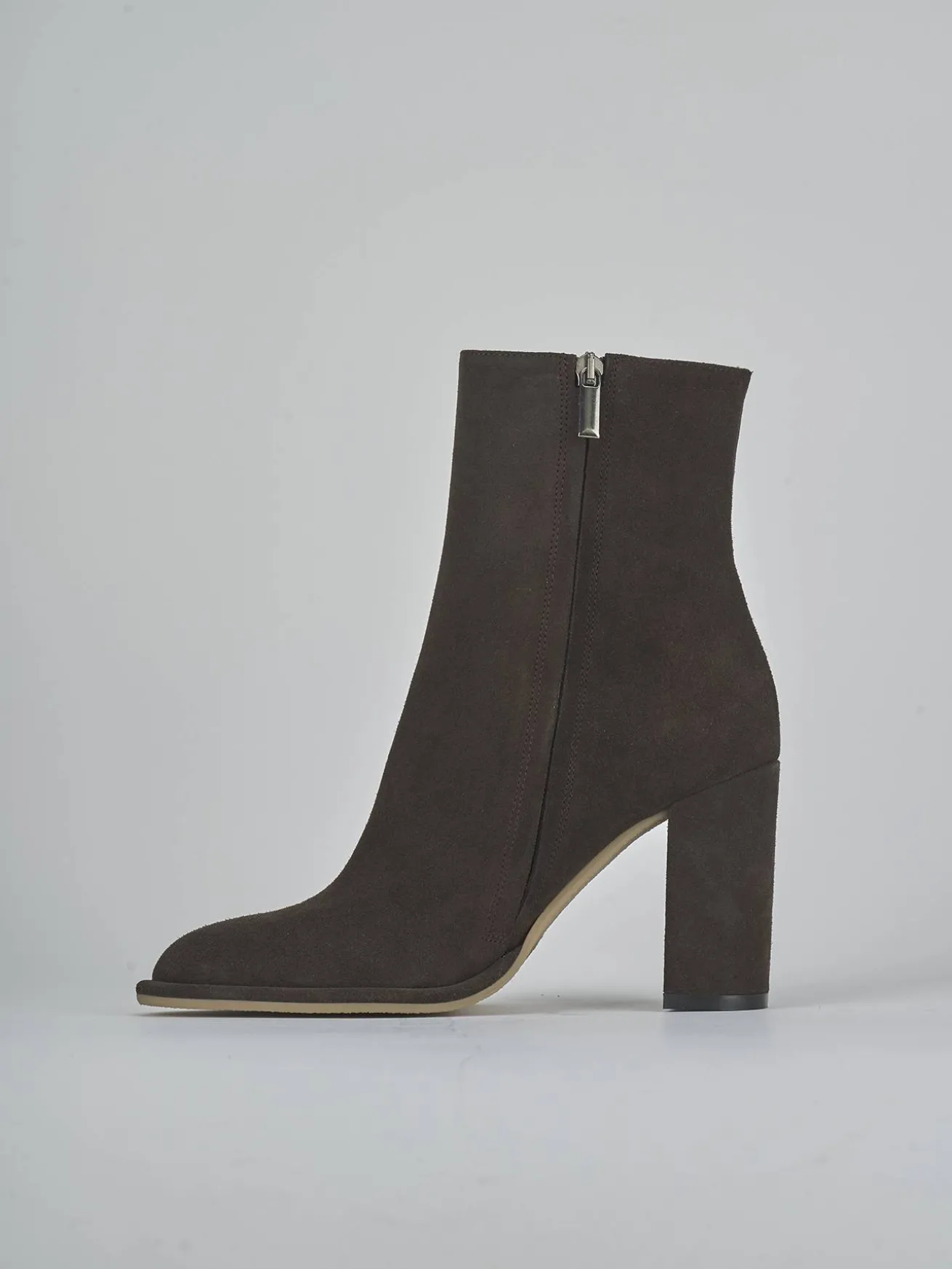 Stivaletti tacco 9cm camoscio testa