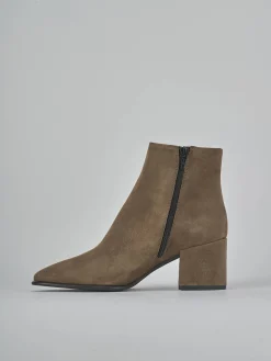 Stivaletti tacco 5cm camoscio beige