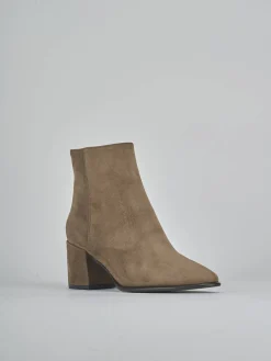 Stivaletti tacco 5cm camoscio beige