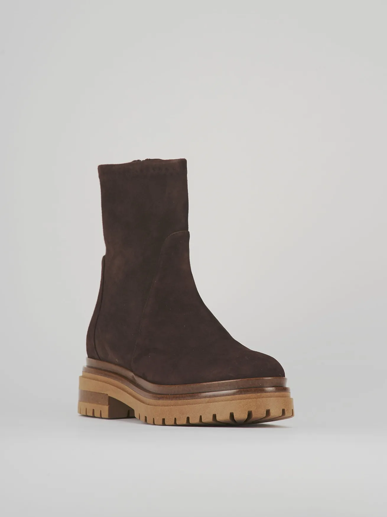 Stivaletti tacco 3cm camoscio testa